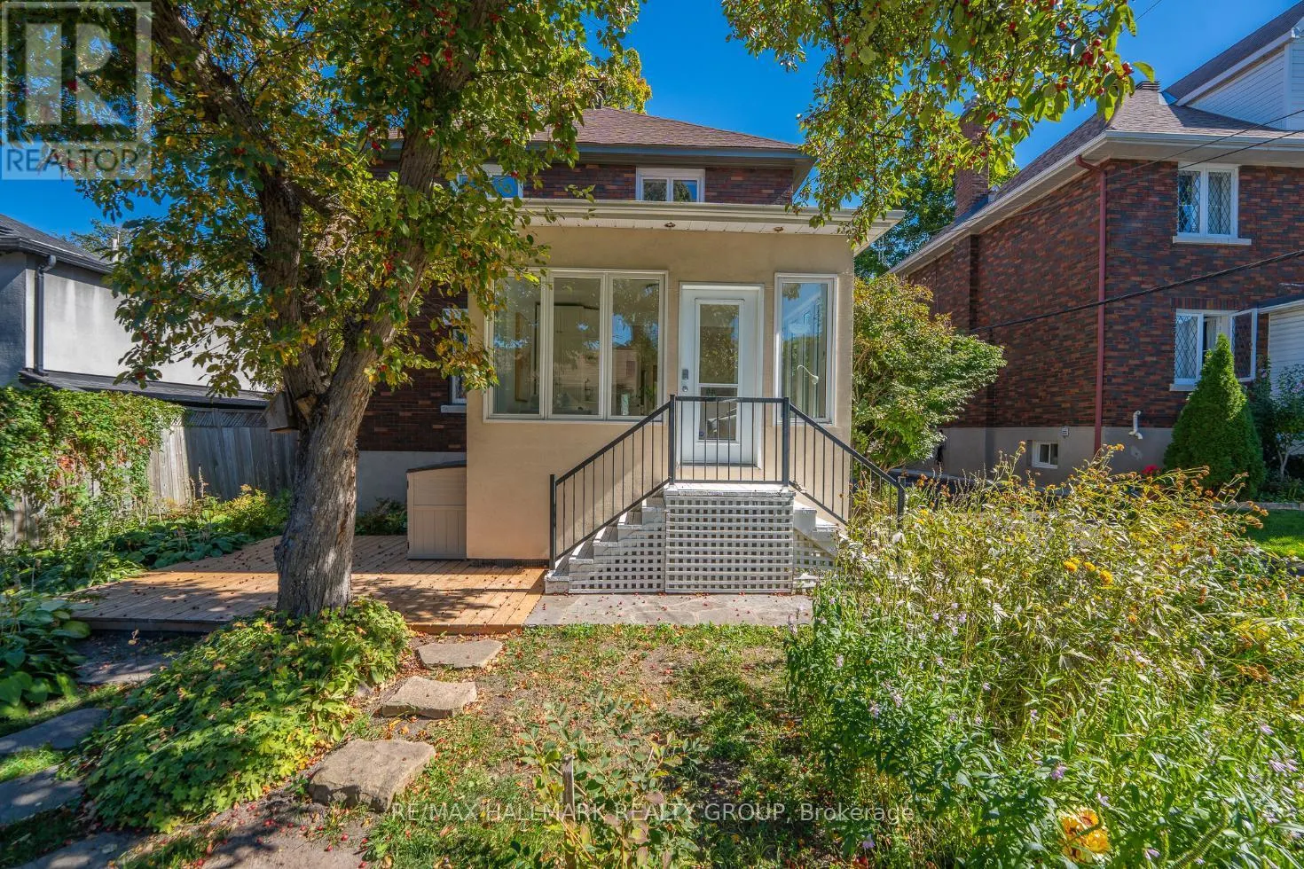 242 HARMER AVENUE S