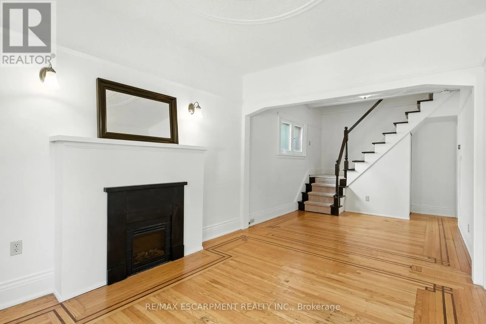 57 HIGHCLIFFE AVENUE