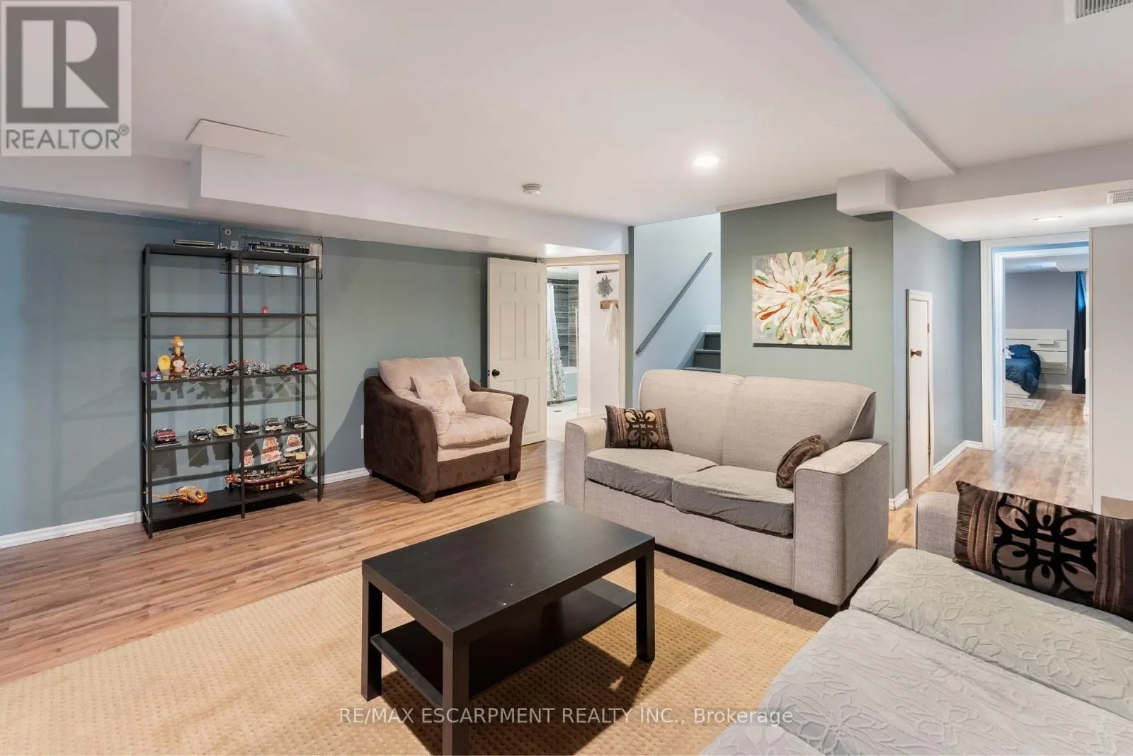 425 GREENHILL AVENUE