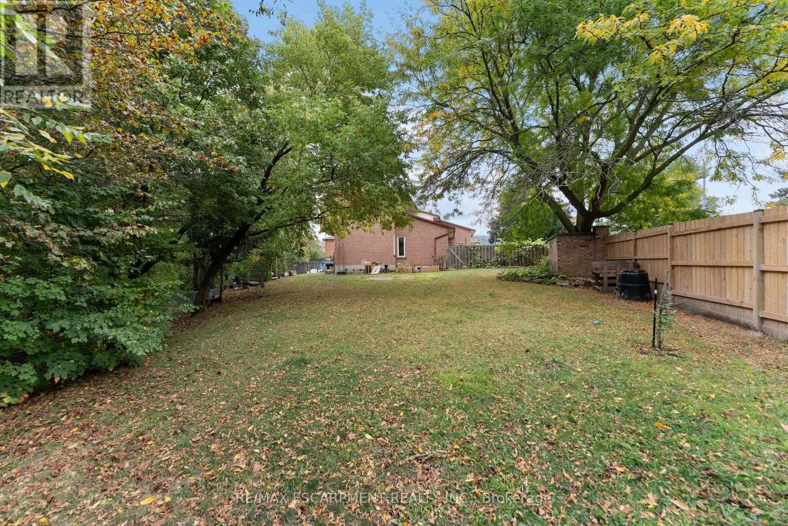 425 GREENHILL AVENUE