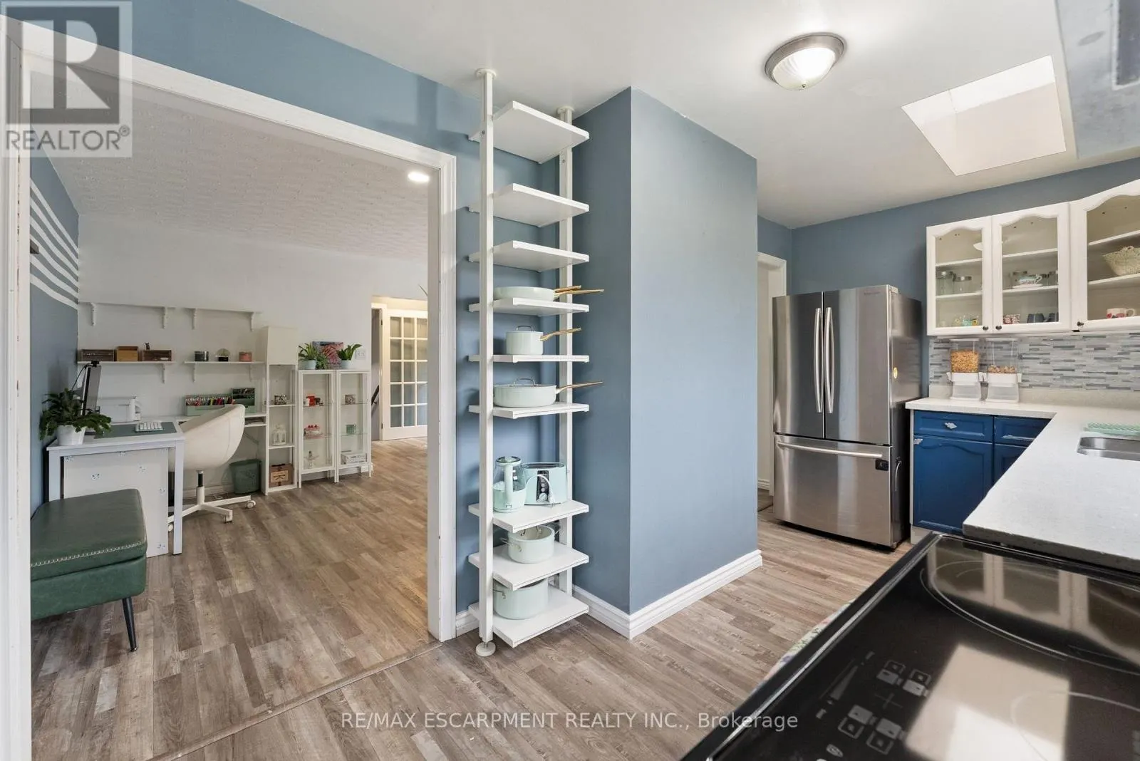 425 GREENHILL AVENUE