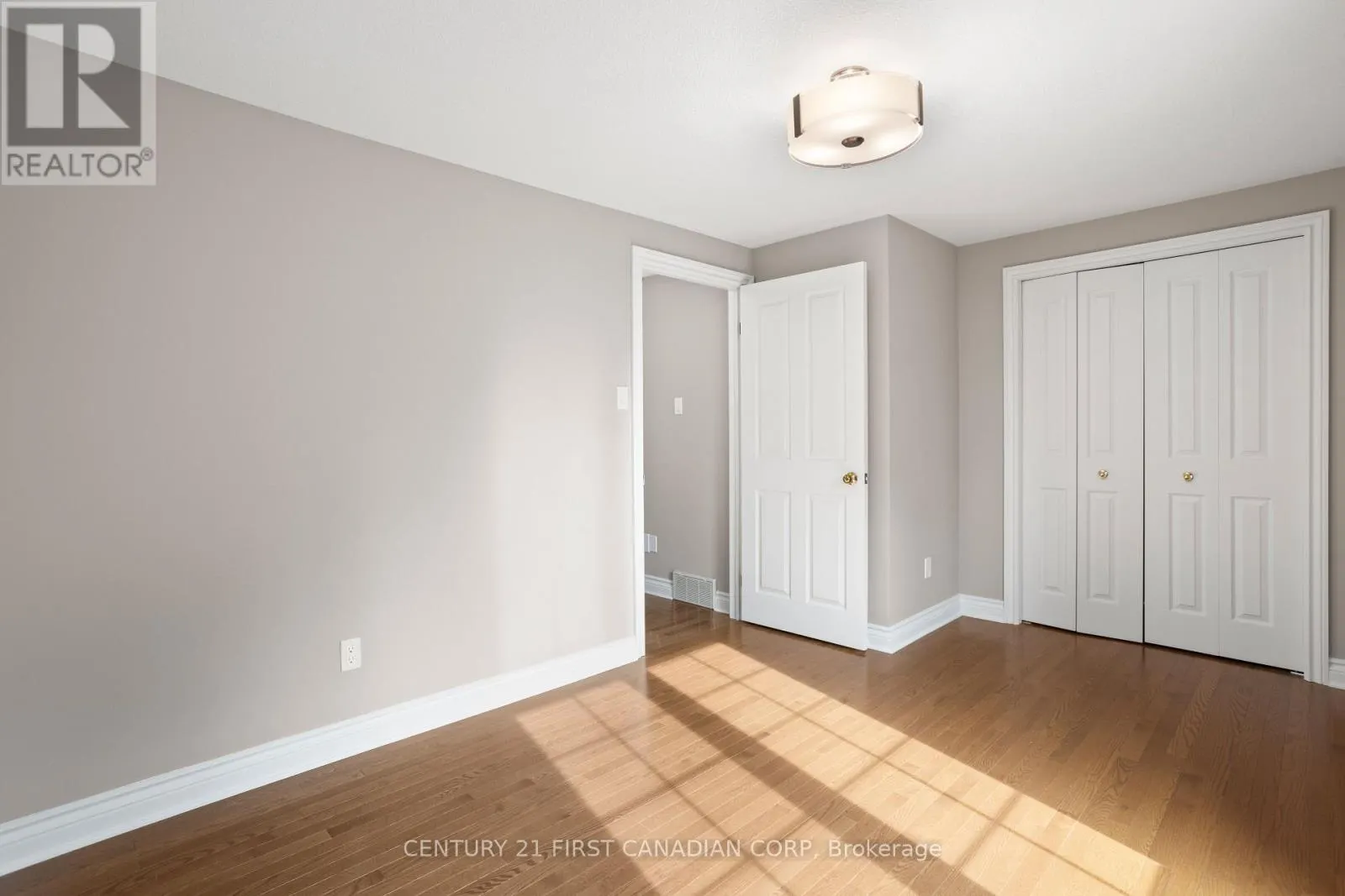 30 - 1399 COMMISSIONERS ROAD W, #30