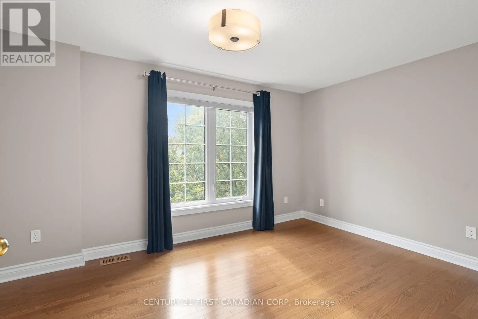 30 - 1399 COMMISSIONERS ROAD W, #30