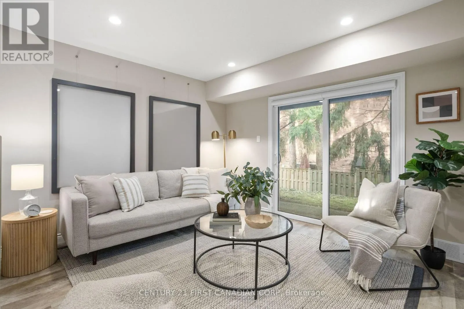 30 - 1399 COMMISSIONERS ROAD W, #30