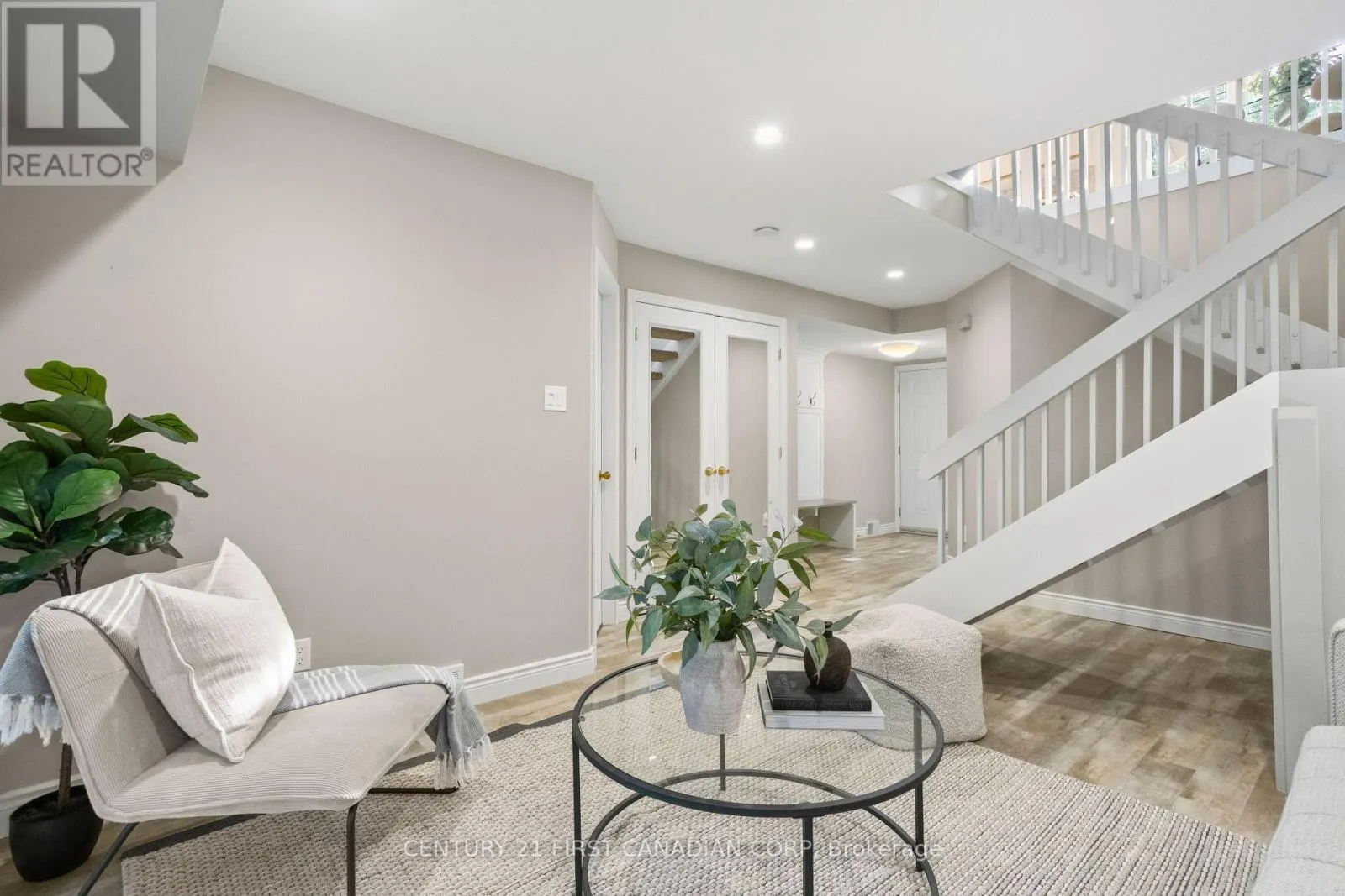 30 - 1399 COMMISSIONERS ROAD W, #30