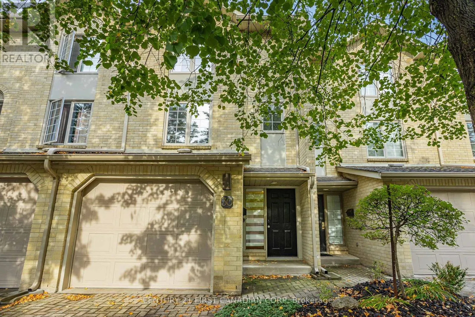 30 - 1399 COMMISSIONERS ROAD W, #30