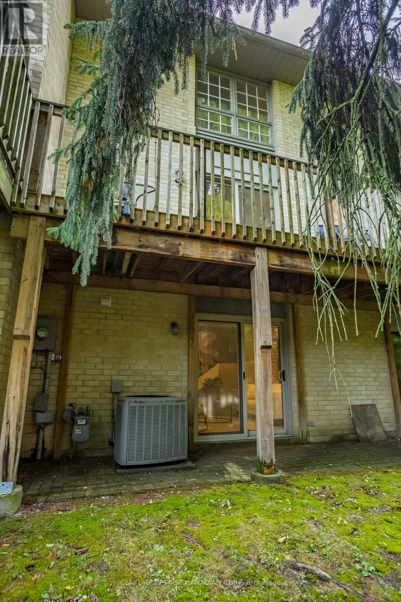30 - 1399 COMMISSIONERS ROAD W, #30