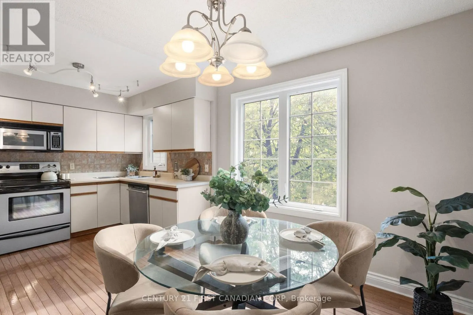 30 - 1399 COMMISSIONERS ROAD W, #30