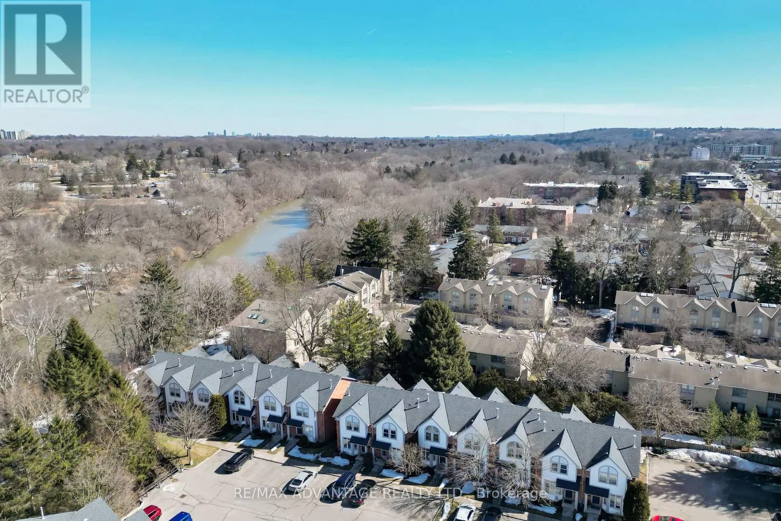 14 - 1415 COMMISSIONERS ROAD W, #14