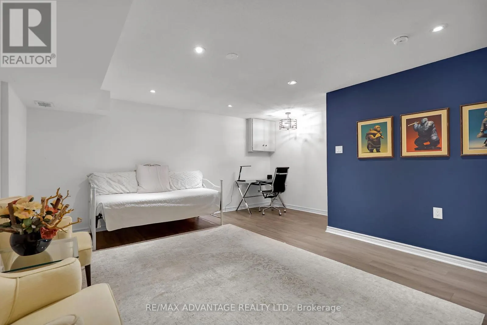14 - 1415 COMMISSIONERS ROAD W, #14