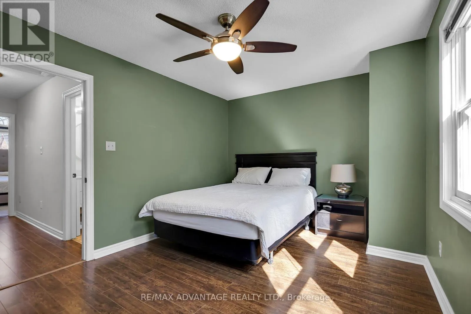14 - 1415 COMMISSIONERS ROAD W, #14