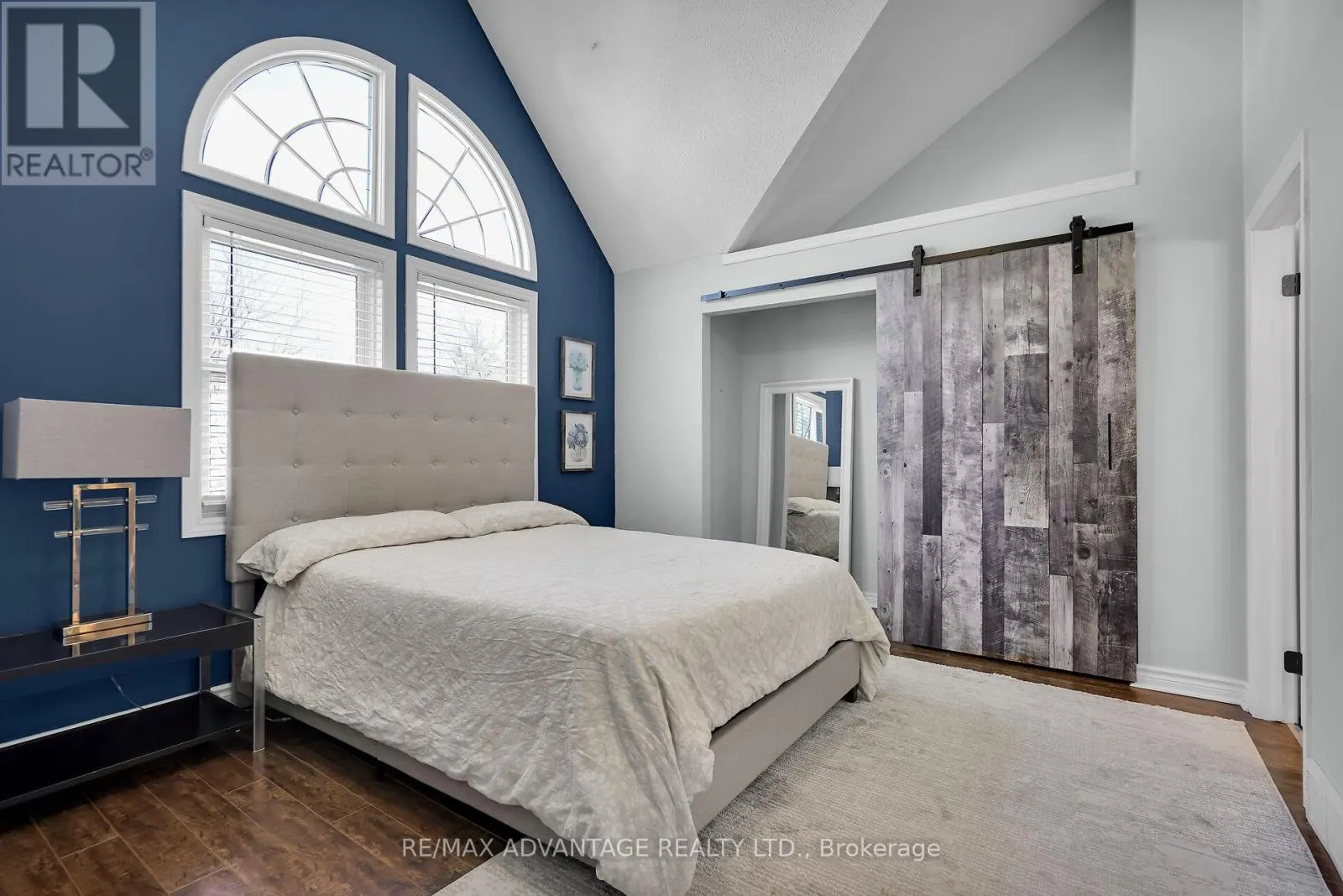 14 - 1415 COMMISSIONERS ROAD W, #14