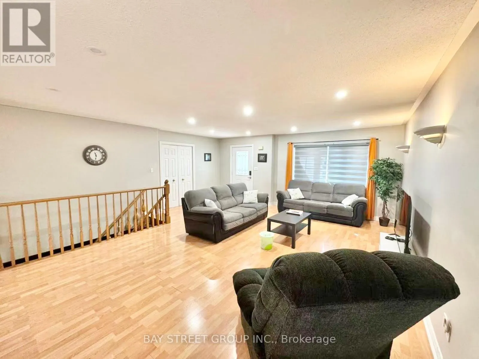 8189 HARVEST CRESCENT