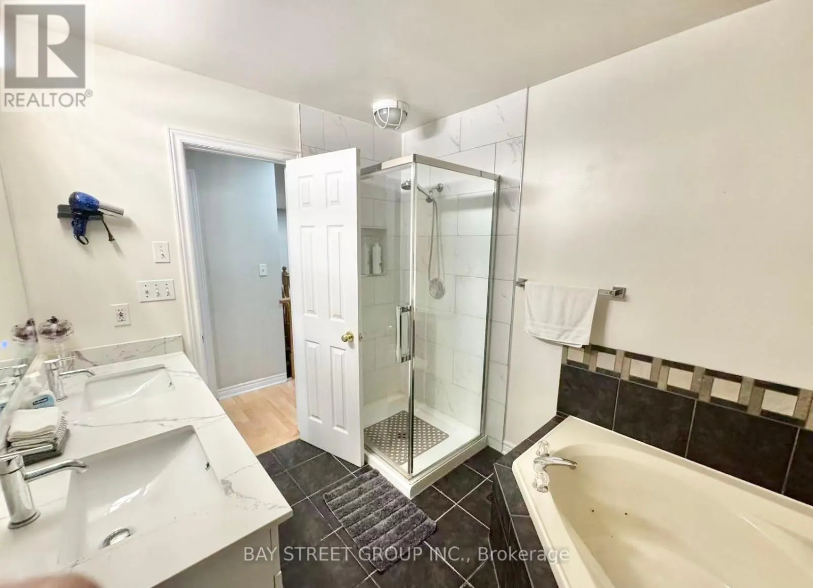 8189 HARVEST CRESCENT