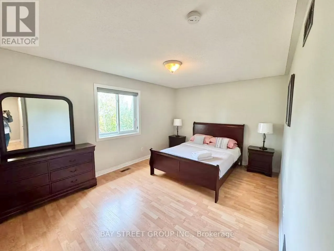 8189 HARVEST CRESCENT