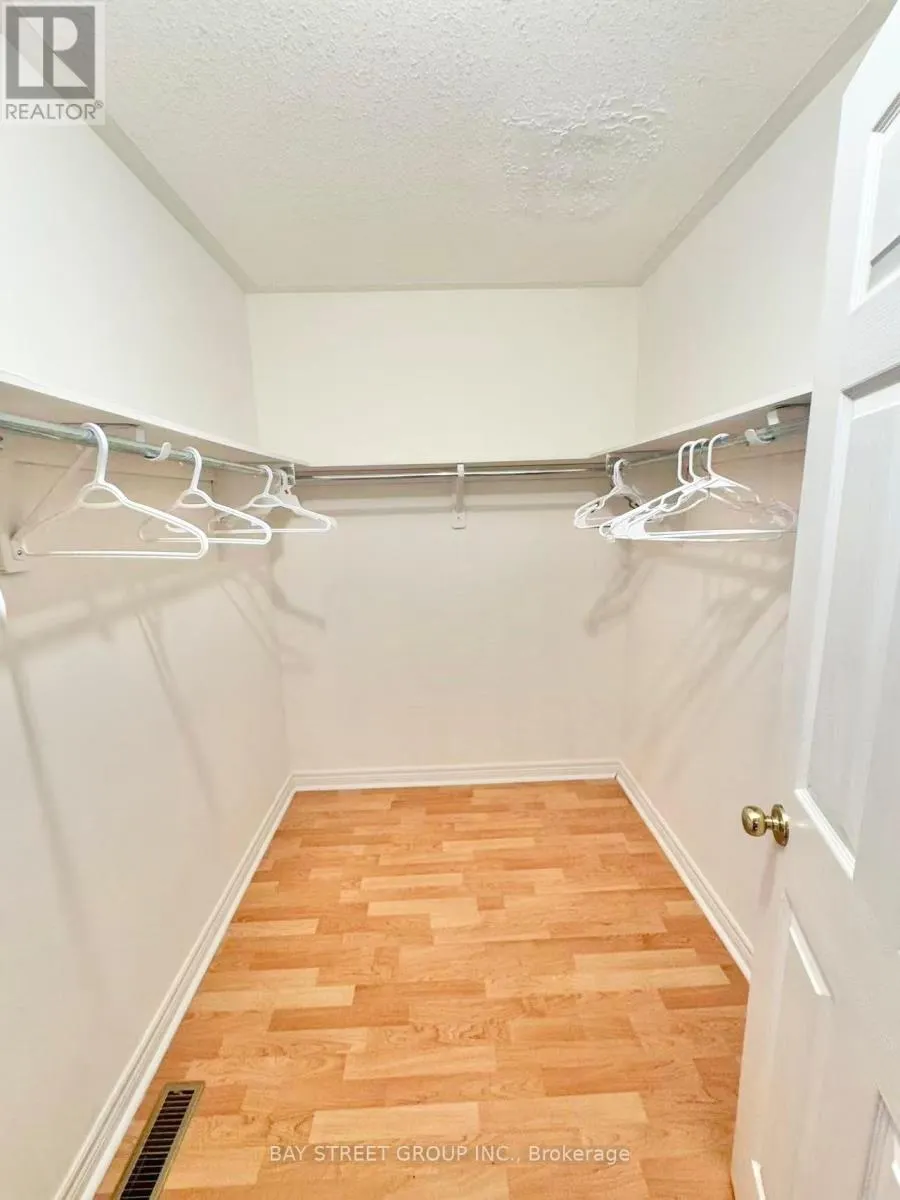 8189 HARVEST CRESCENT