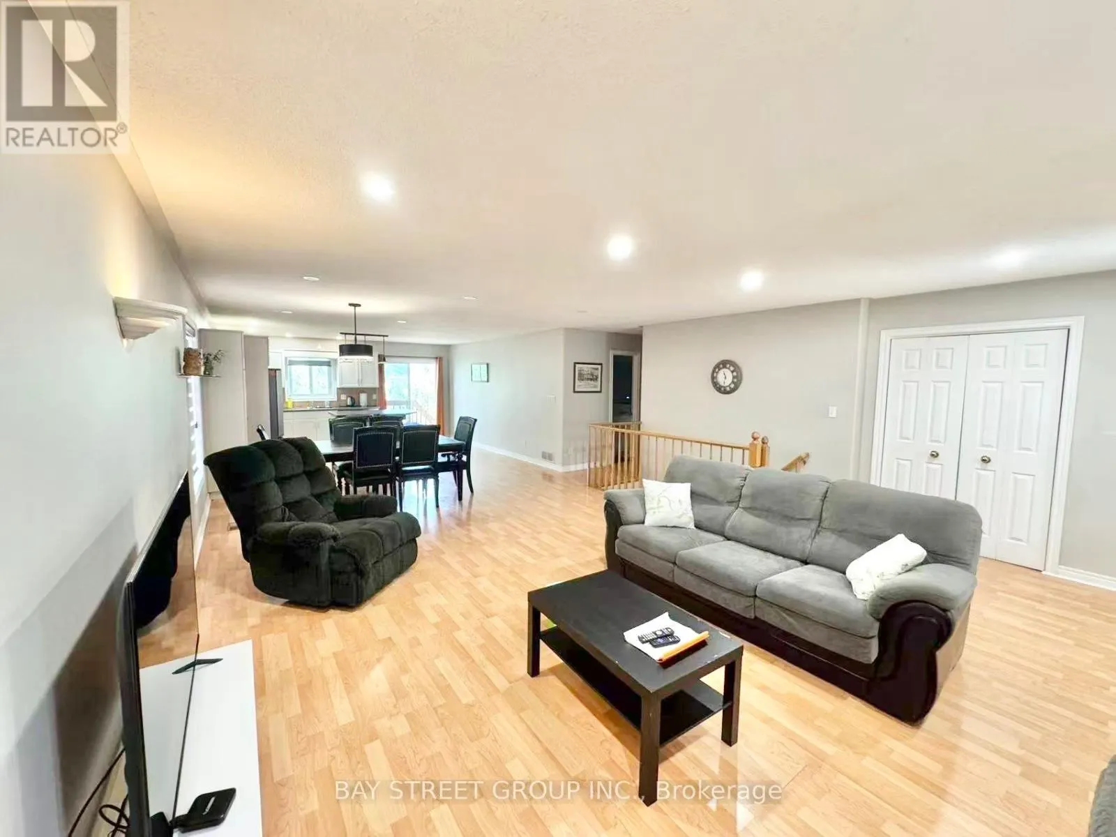 8189 HARVEST CRESCENT