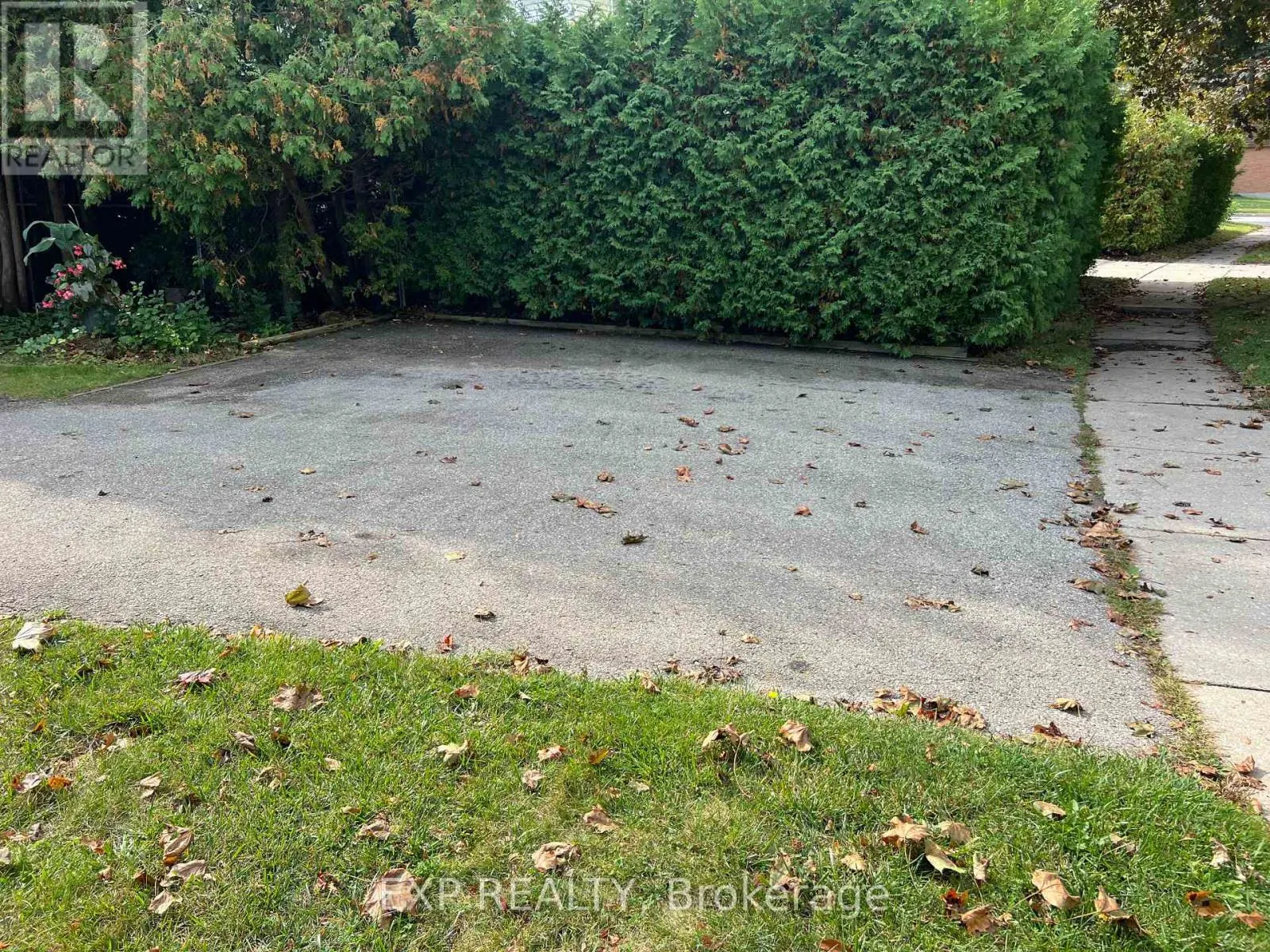 7 GOLFVIEW ROAD