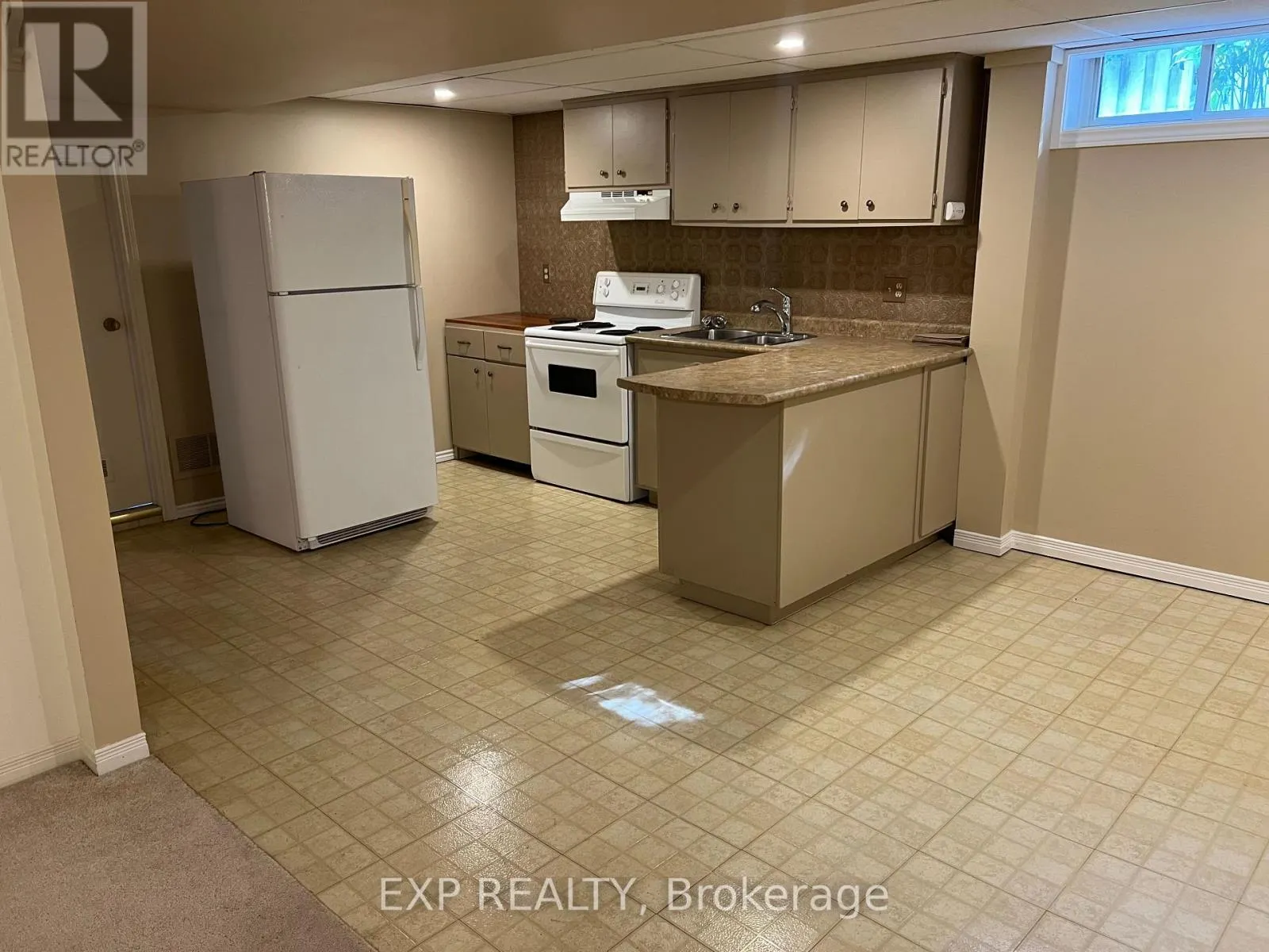 7 GOLFVIEW ROAD