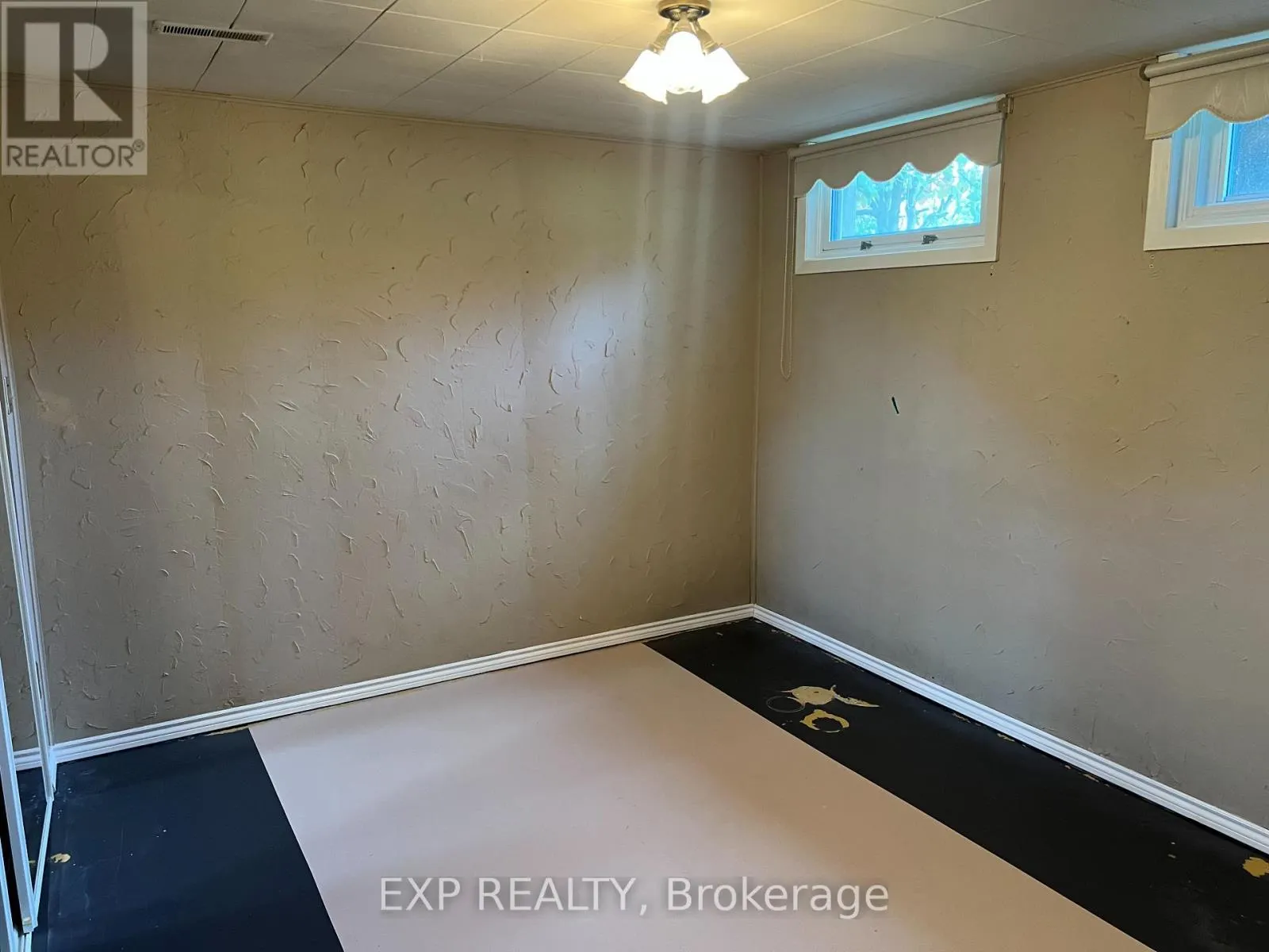 7 GOLFVIEW ROAD