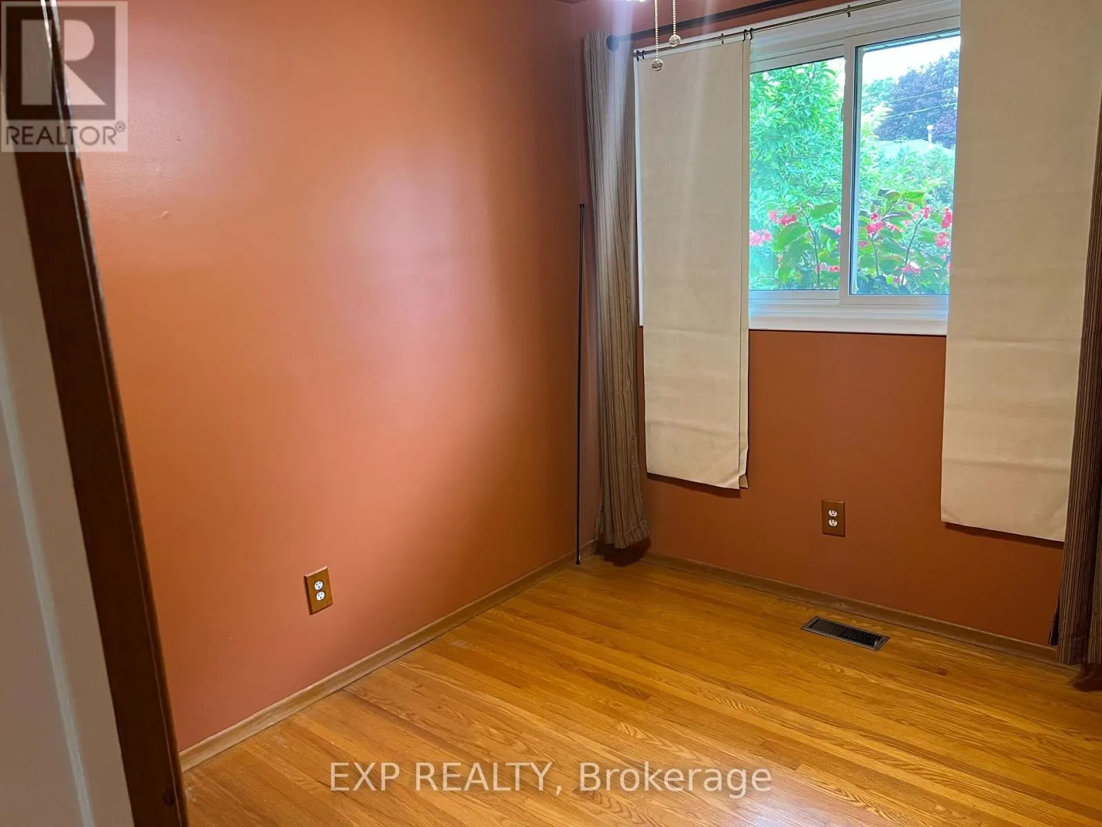 7 GOLFVIEW ROAD