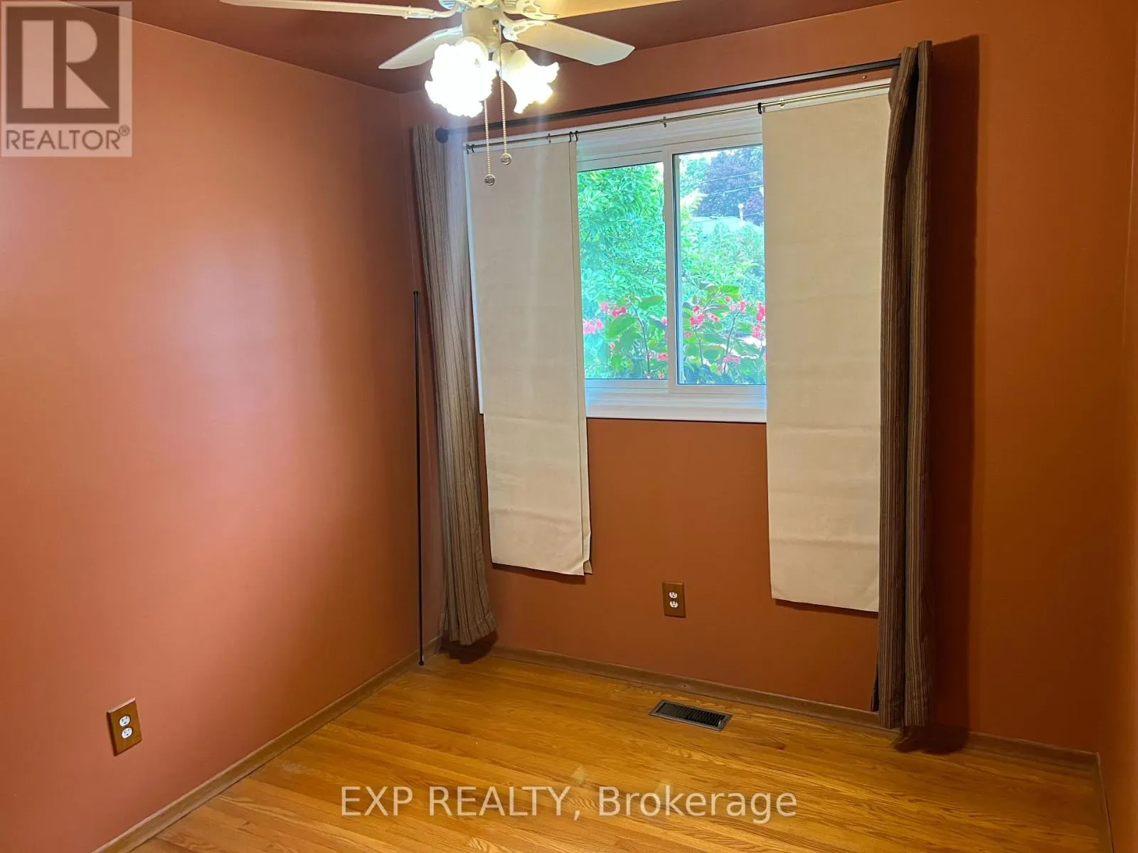 7 GOLFVIEW ROAD