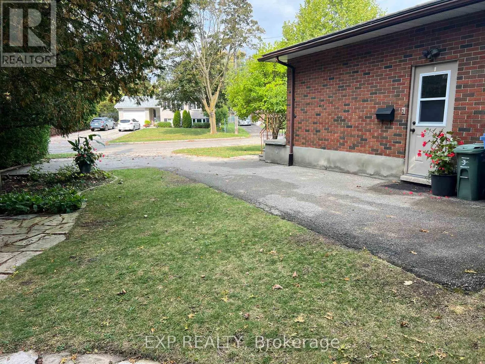 7 GOLFVIEW ROAD