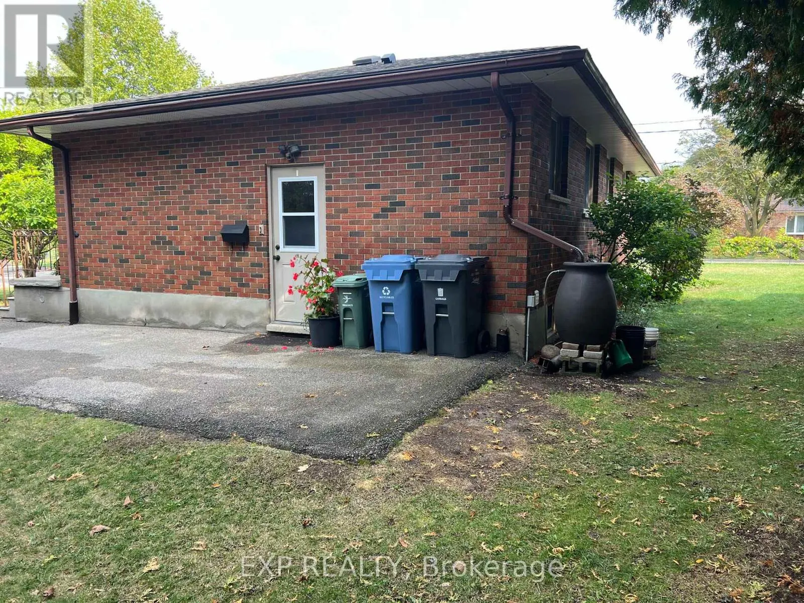 7 GOLFVIEW ROAD