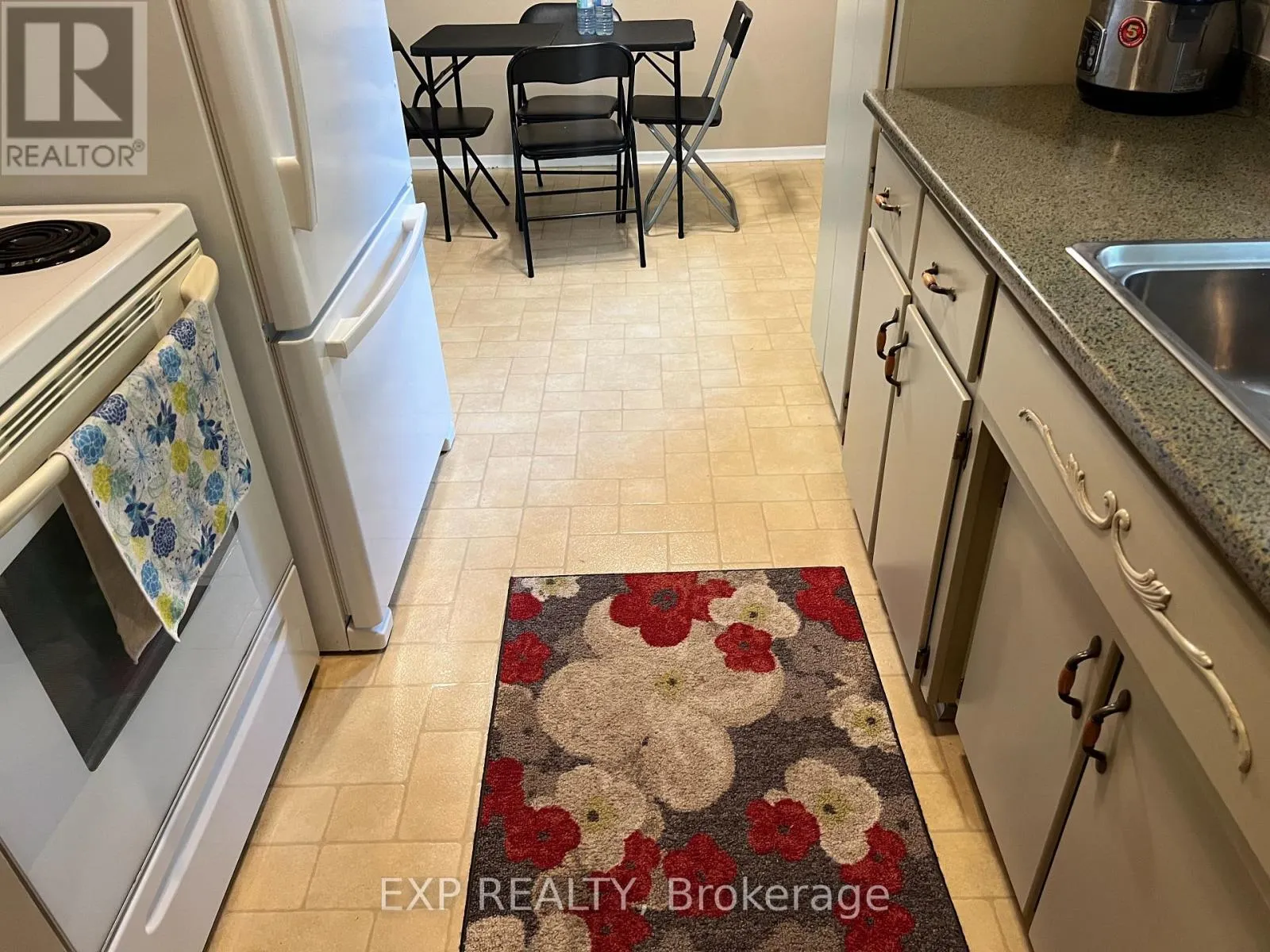 7 GOLFVIEW ROAD