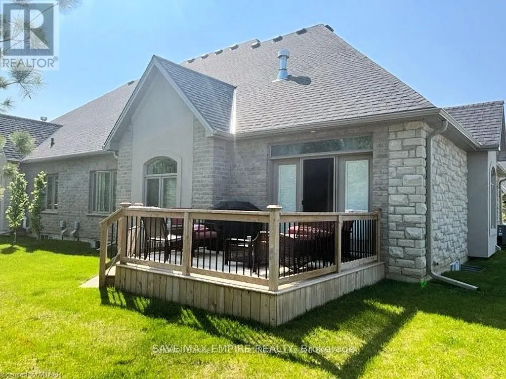 404 - 5 WOOD HAVEN DRIVE