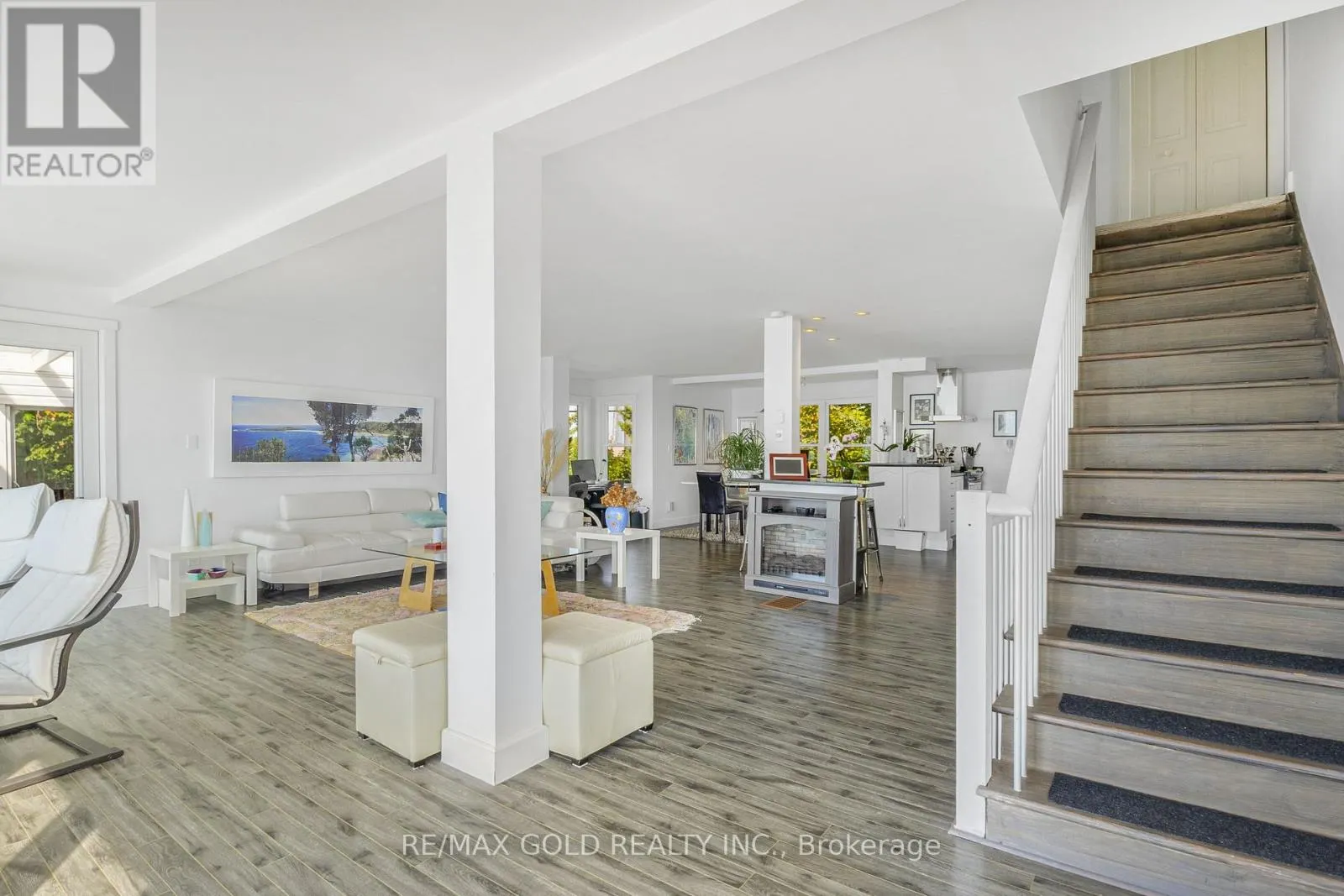 13193 LAKESHORE ROAD