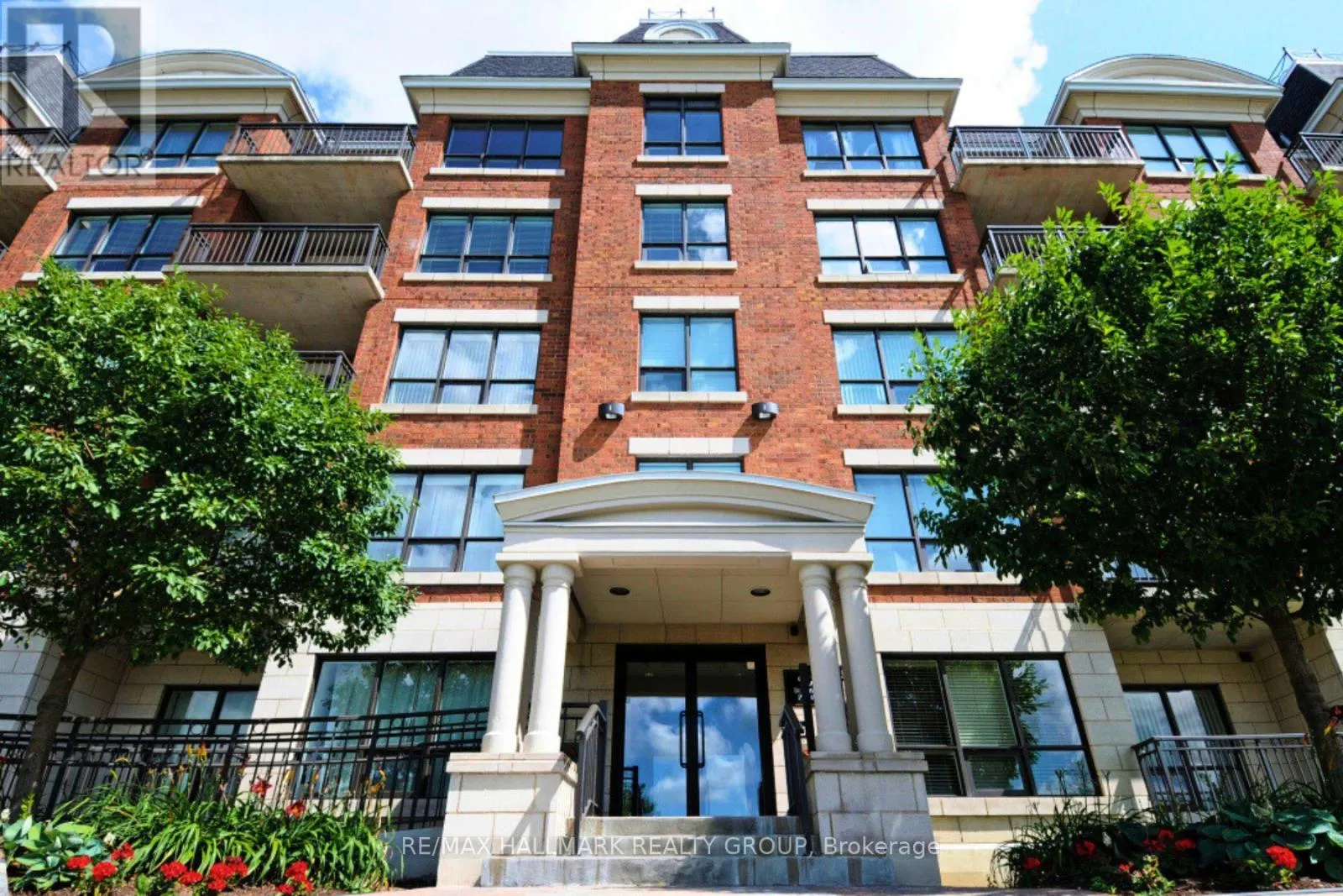 320 - 905 BEAUPARC PRIVATE