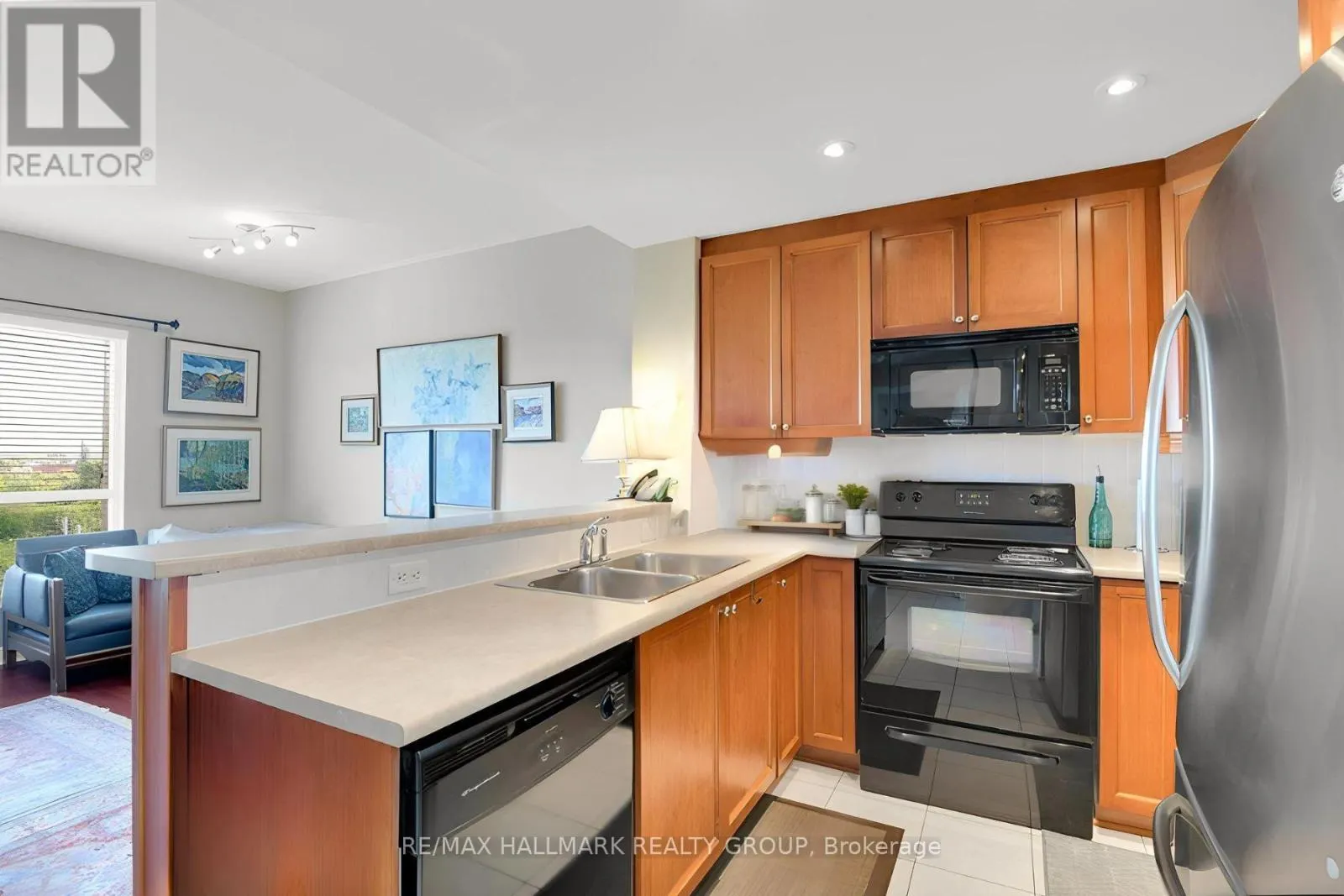 320 - 905 BEAUPARC PRIVATE