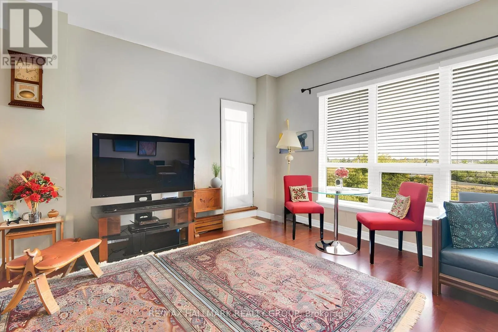 320 - 905 BEAUPARC PRIVATE
