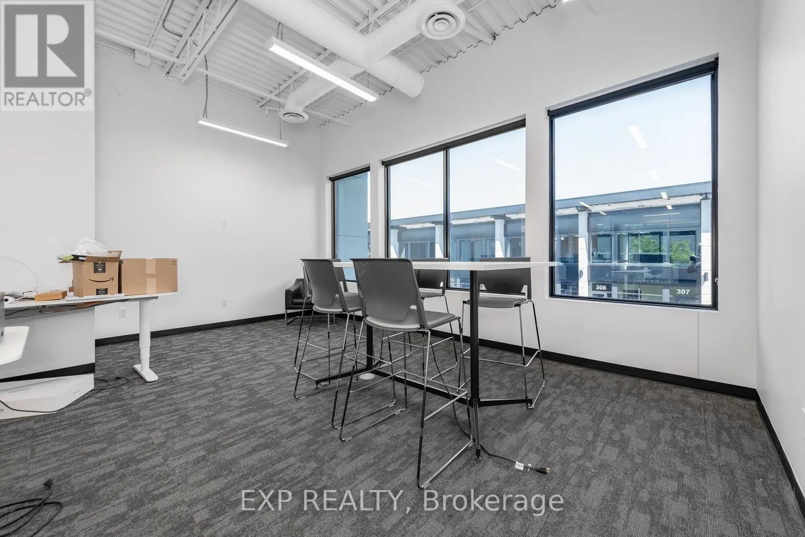 206 & 208 - 2310 ST LAURENT BOULEVARD