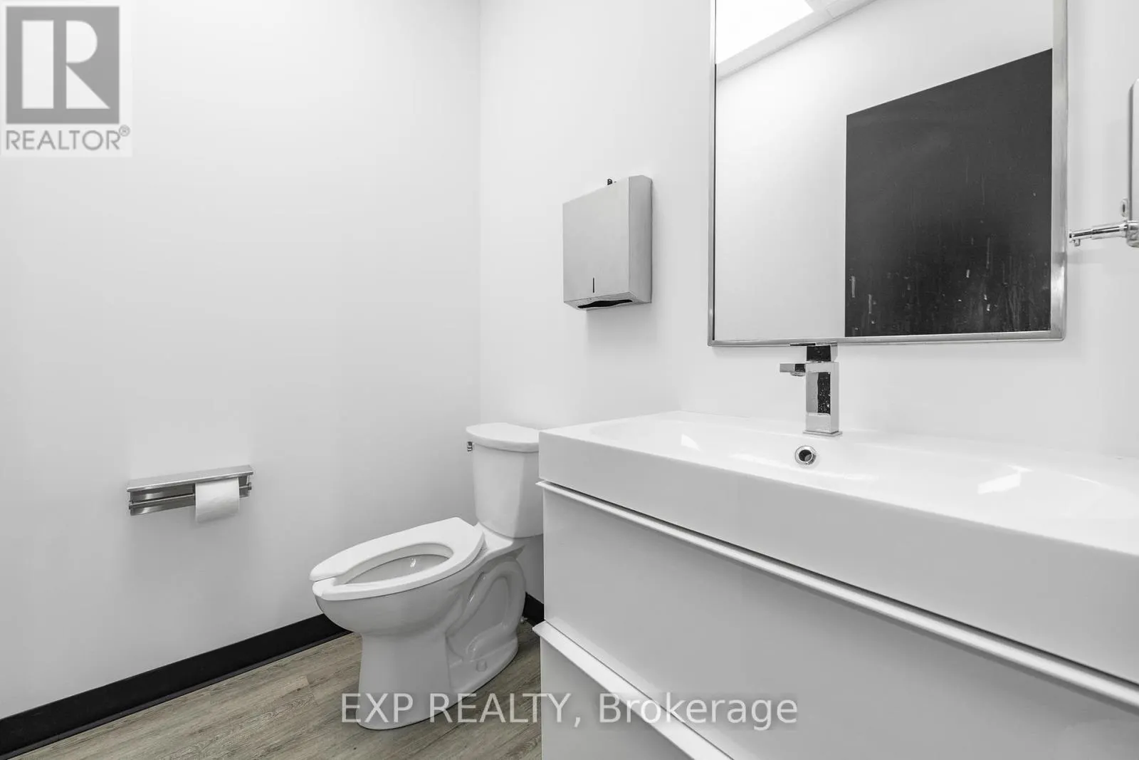 206 & 208 - 2310 ST LAURENT BOULEVARD