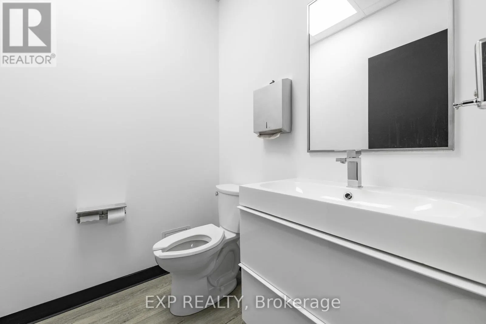 206 & 208 - 2310 ST LAURENT BOULEVARD