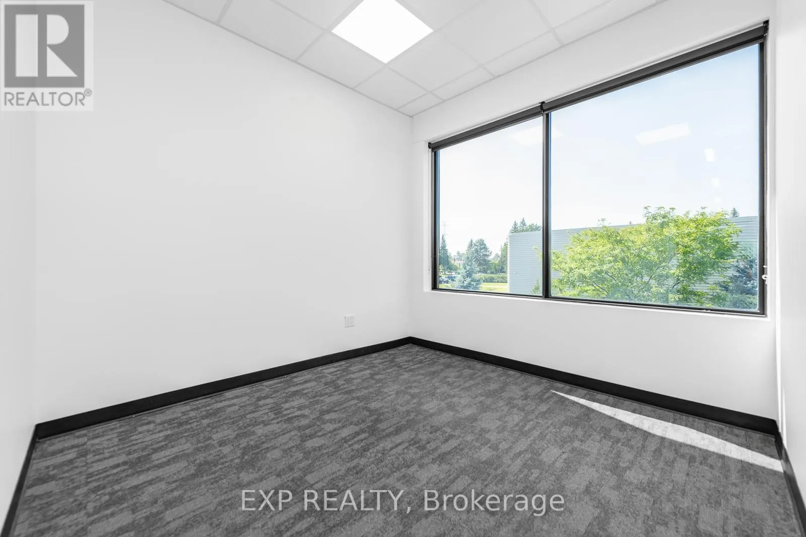 206 & 208 - 2310 ST LAURENT BOULEVARD