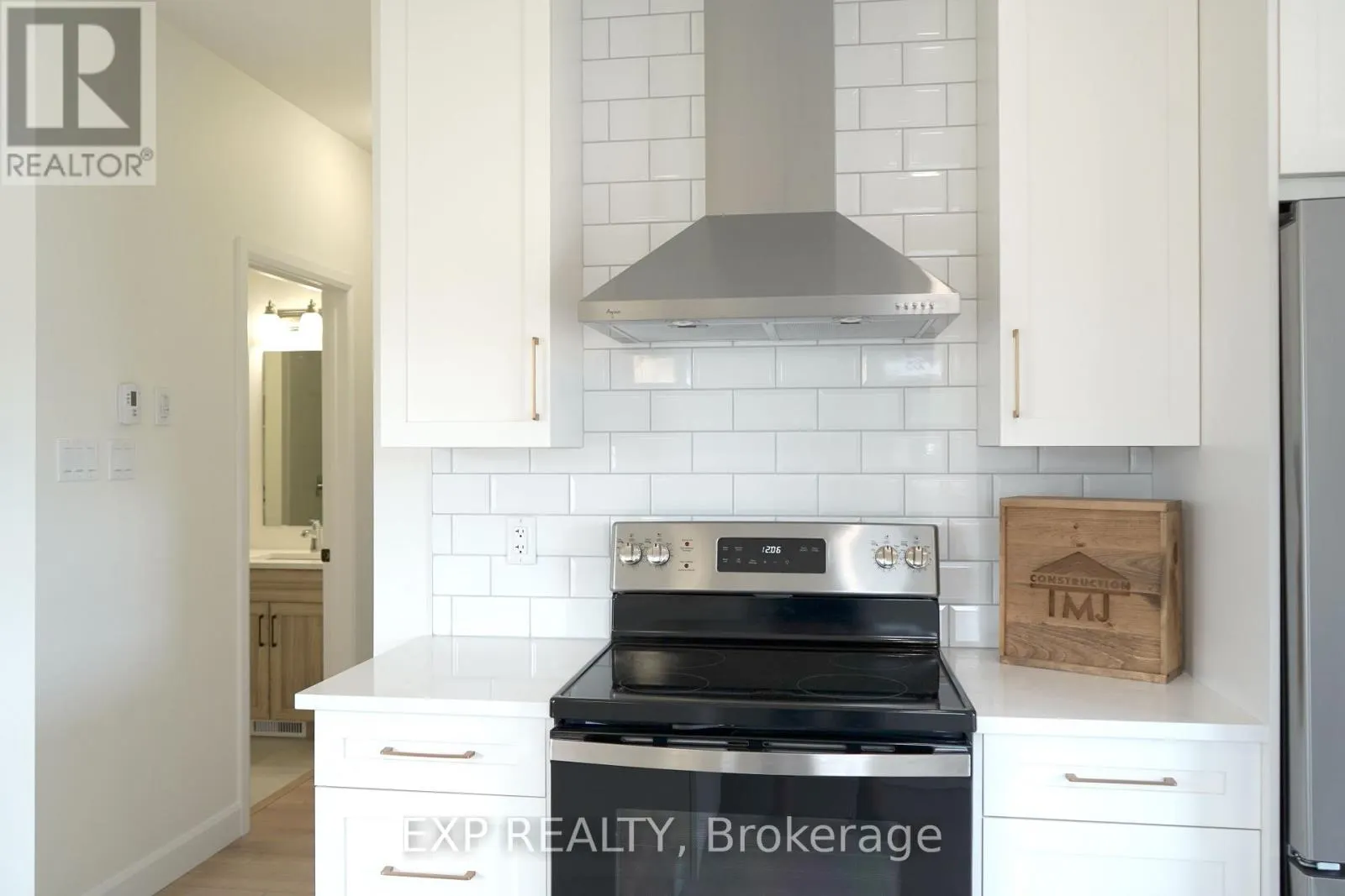 LOT 83 GIROUX STREET