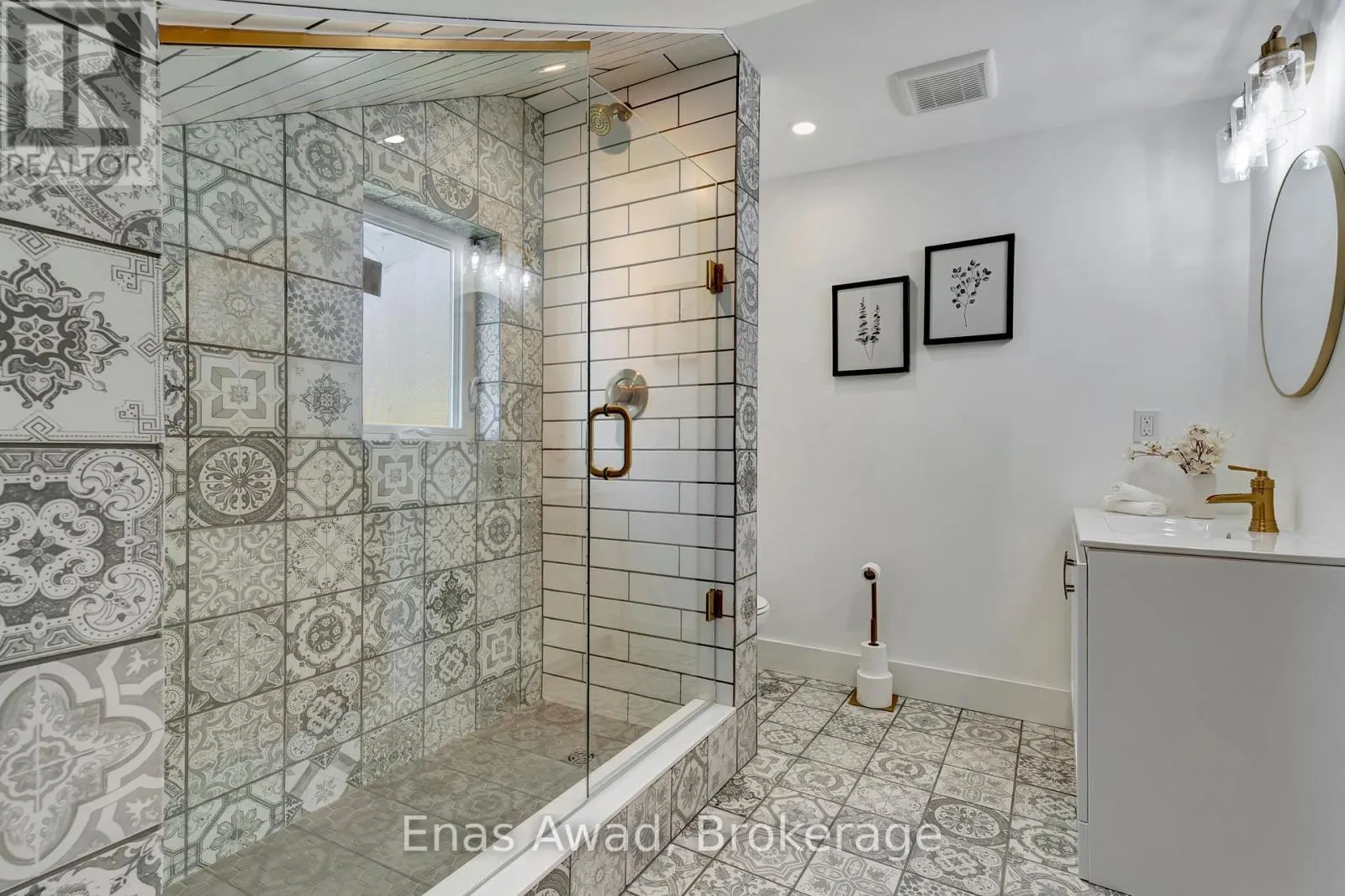 72 WOOLWICH STREET W