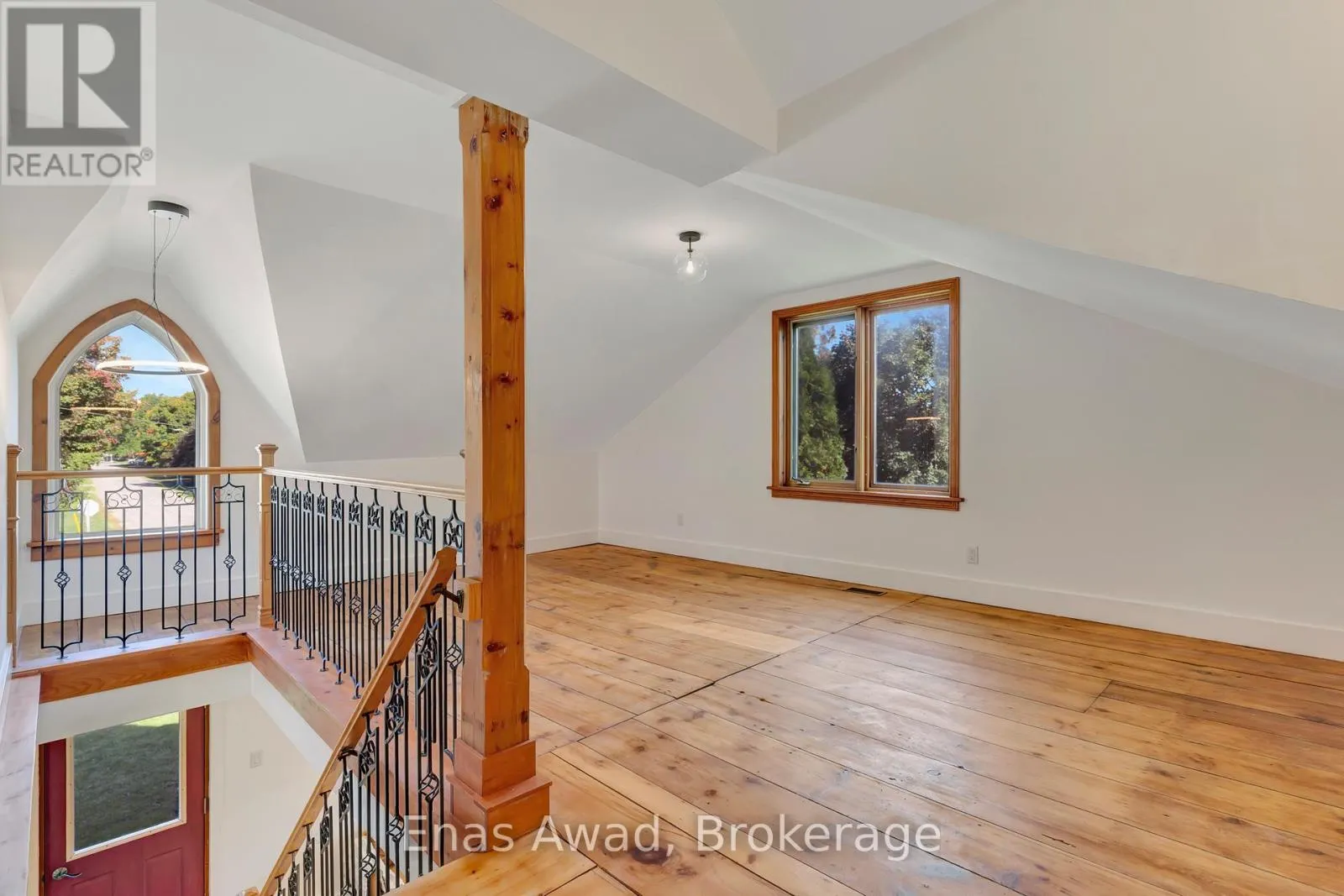 72 WOOLWICH STREET W