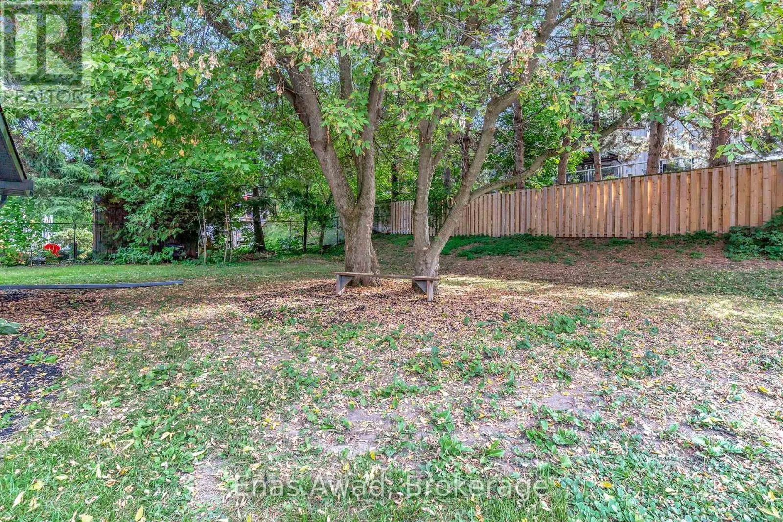 72 WOOLWICH STREET W