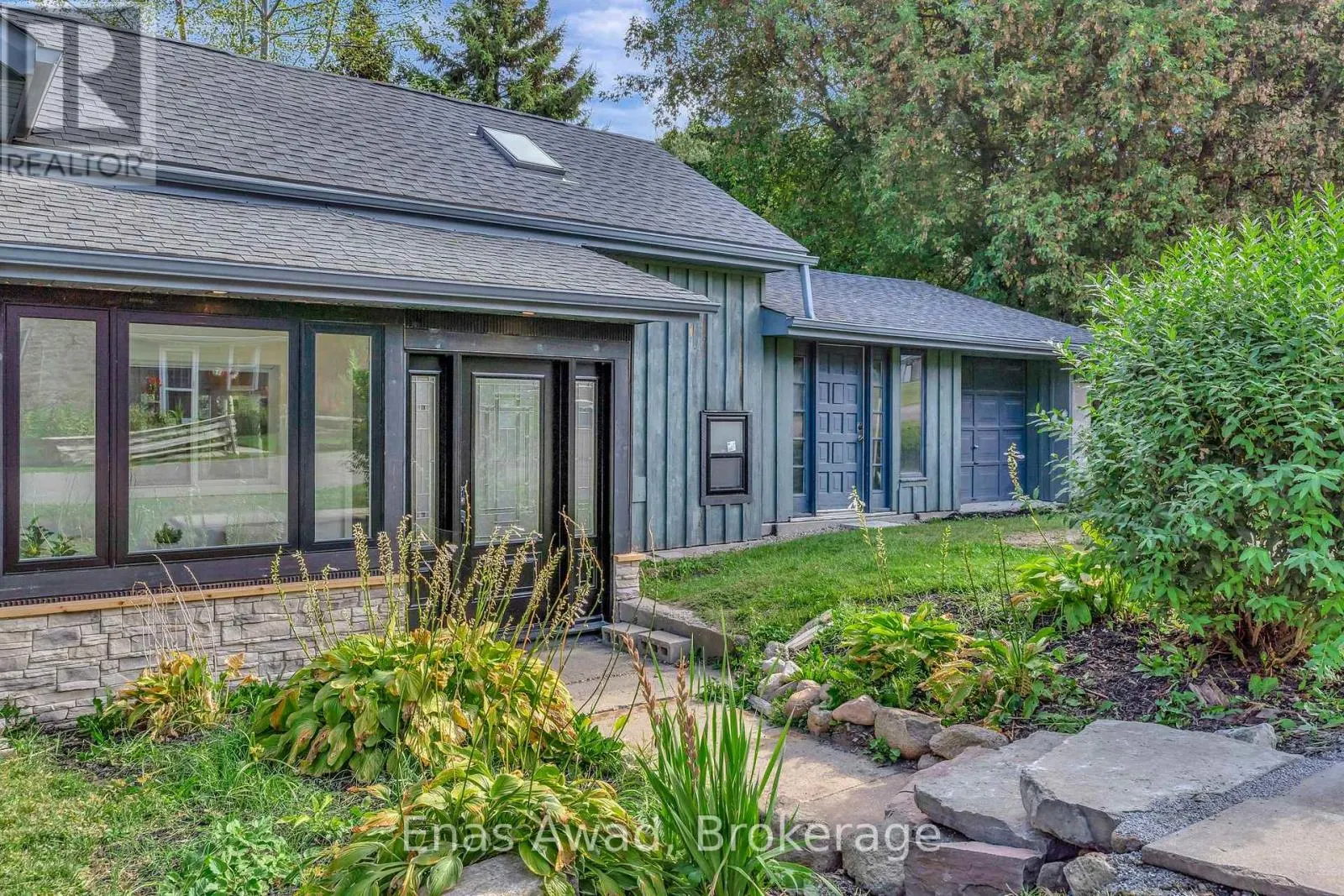 72 WOOLWICH STREET W