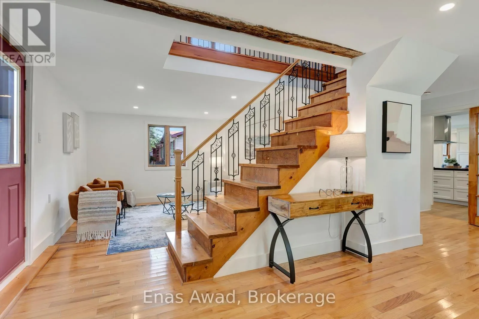 72 WOOLWICH STREET W