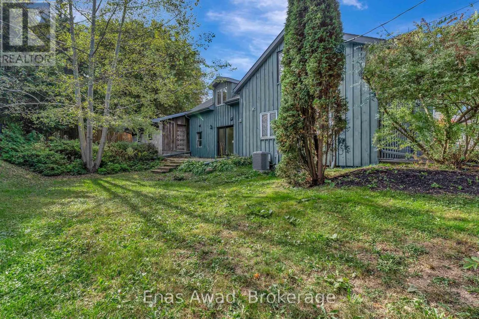 72 WOOLWICH STREET W