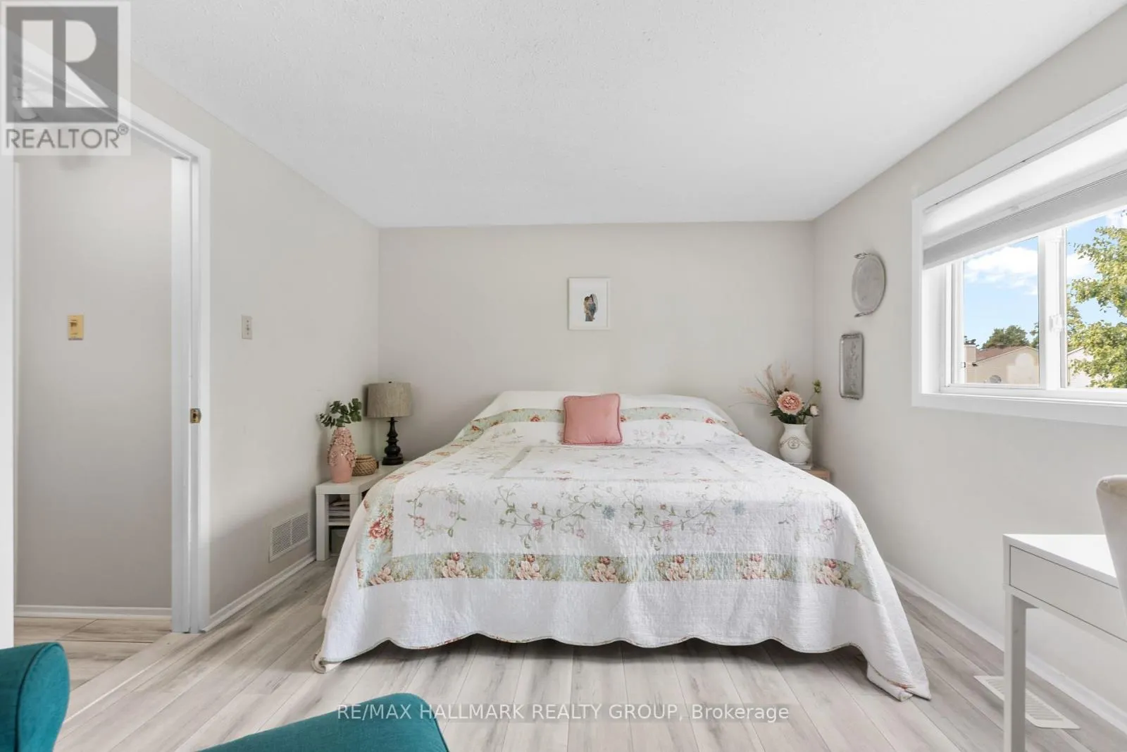 17 - 1598 HOSKINS CRESCENT