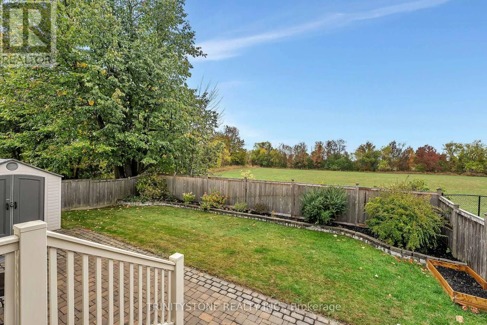 452 LANDSWOOD WAY