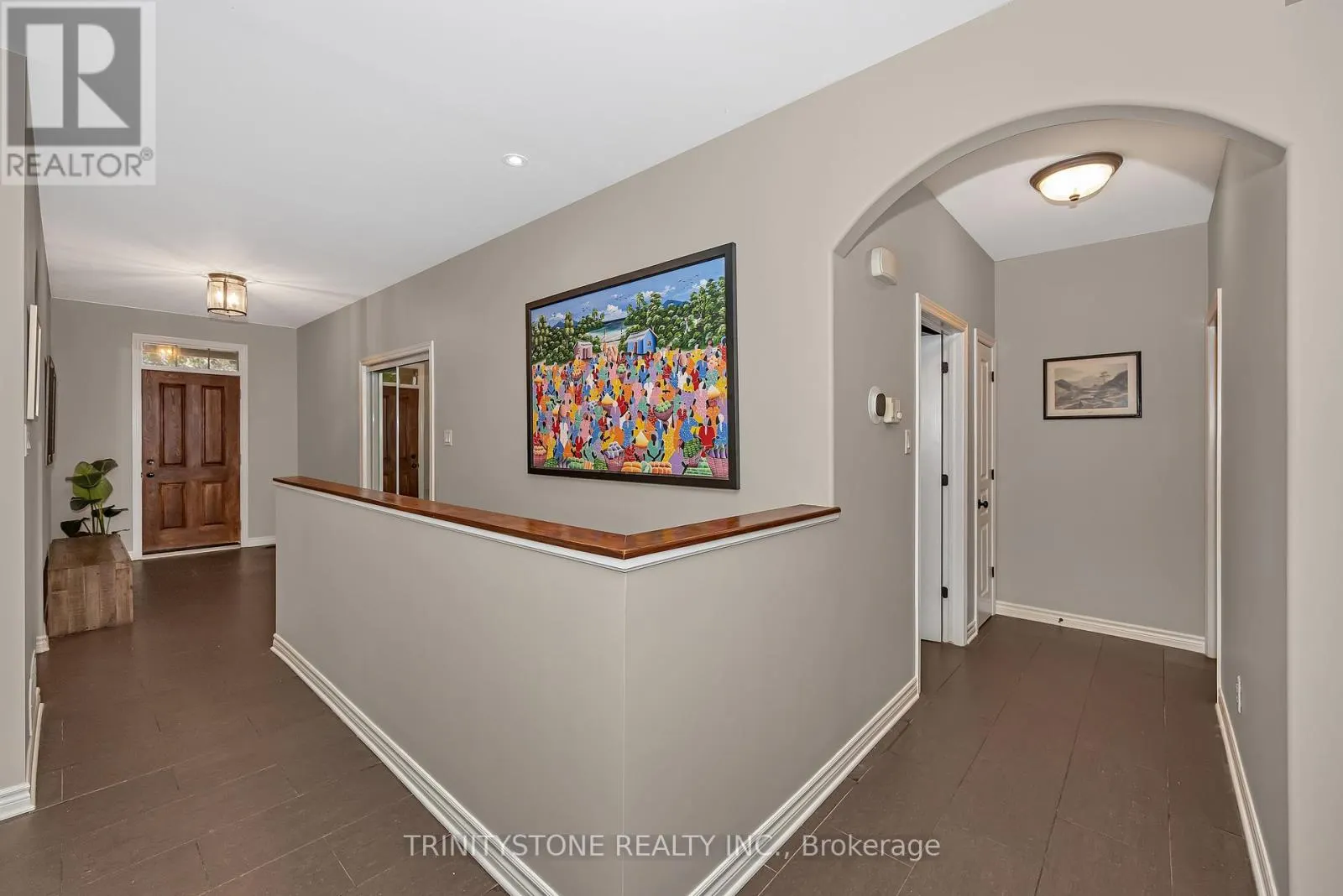452 LANDSWOOD WAY