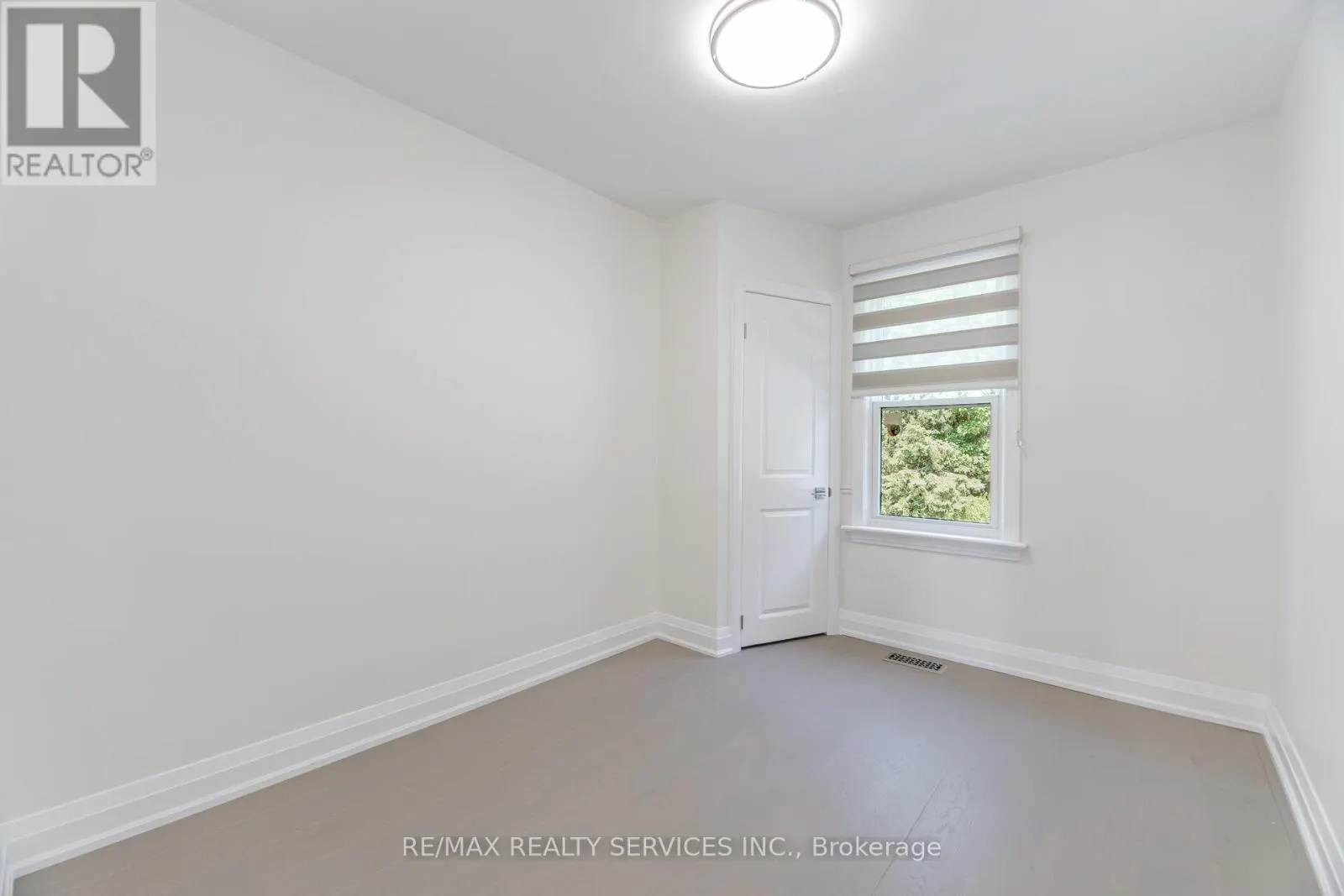 8772 WELLINGTON 124 ROAD W