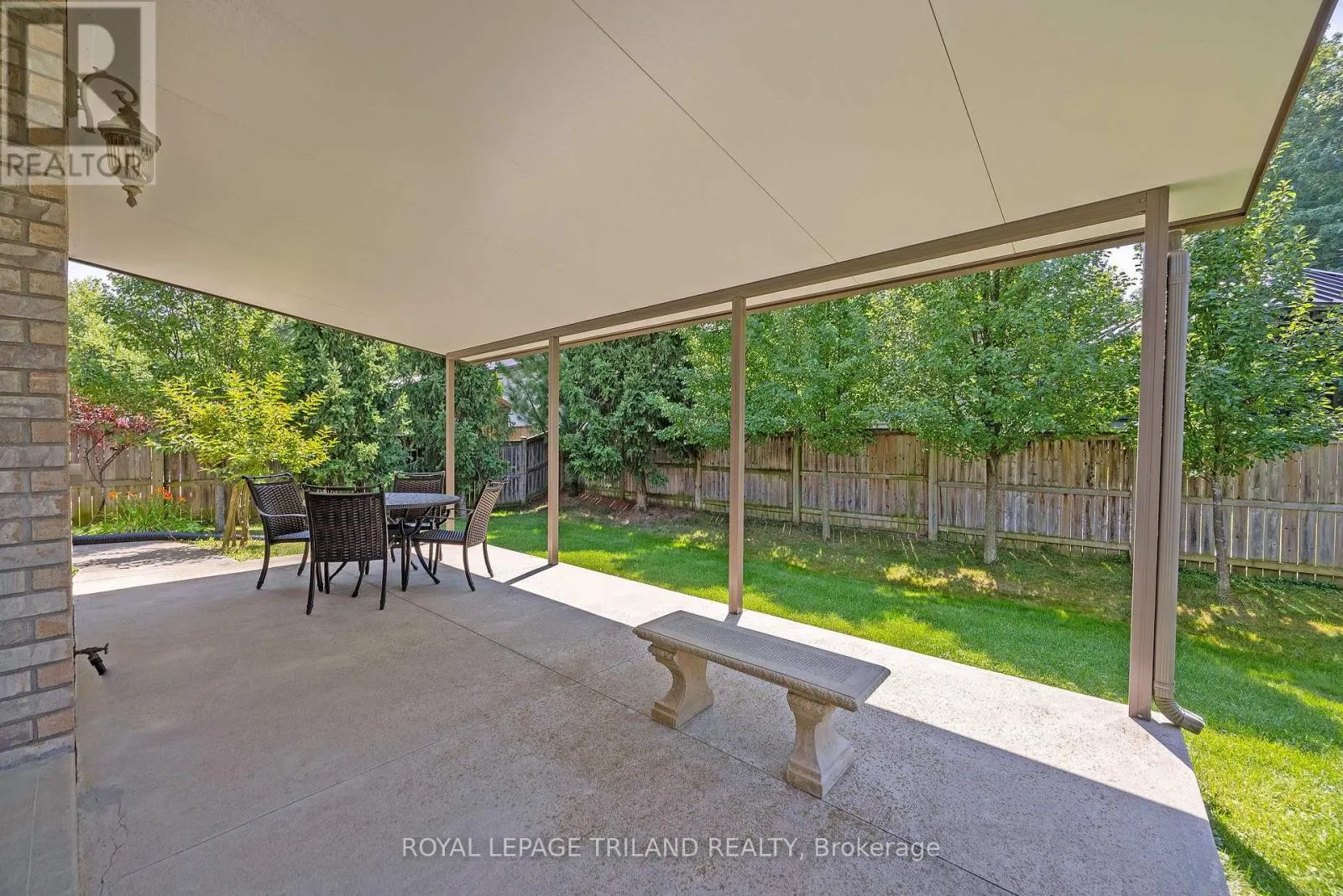 2285 LILAC AVENUE